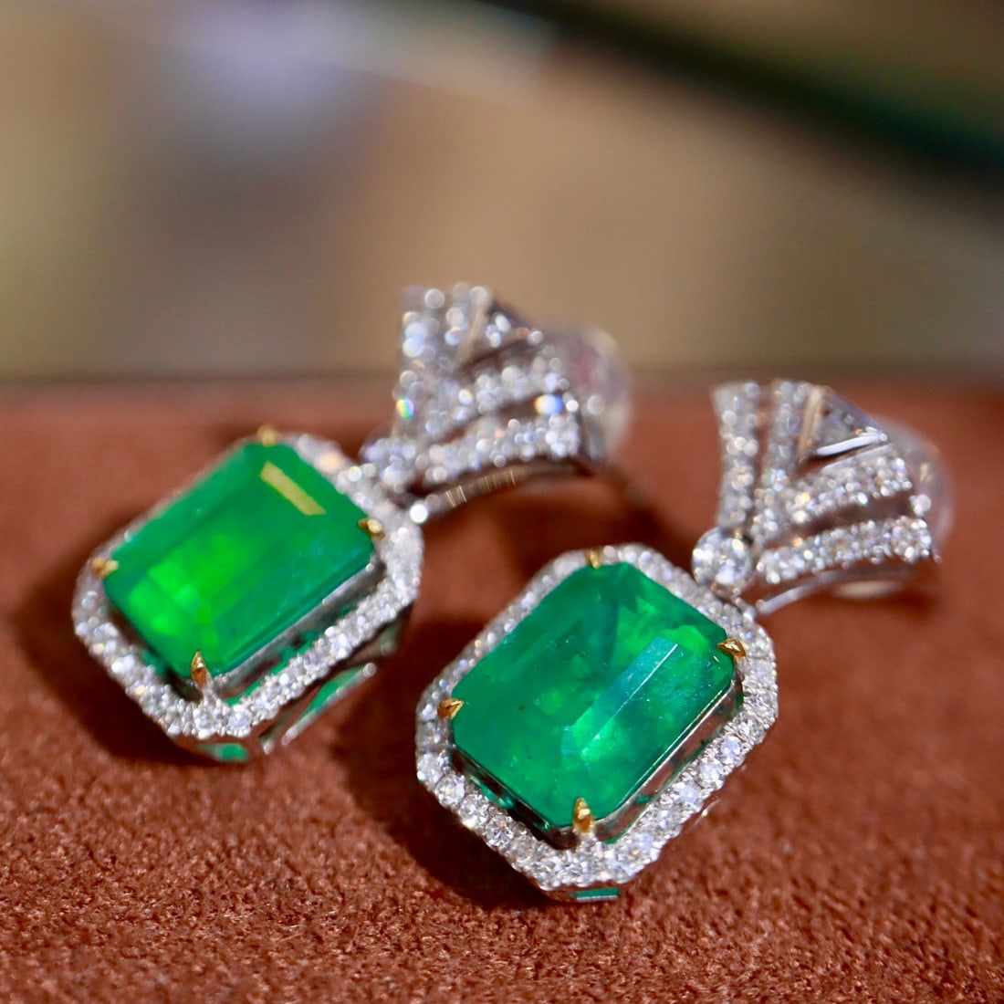 14k Gold 3.61 Ctw Natural Emerald & Diamond Earrings - 3