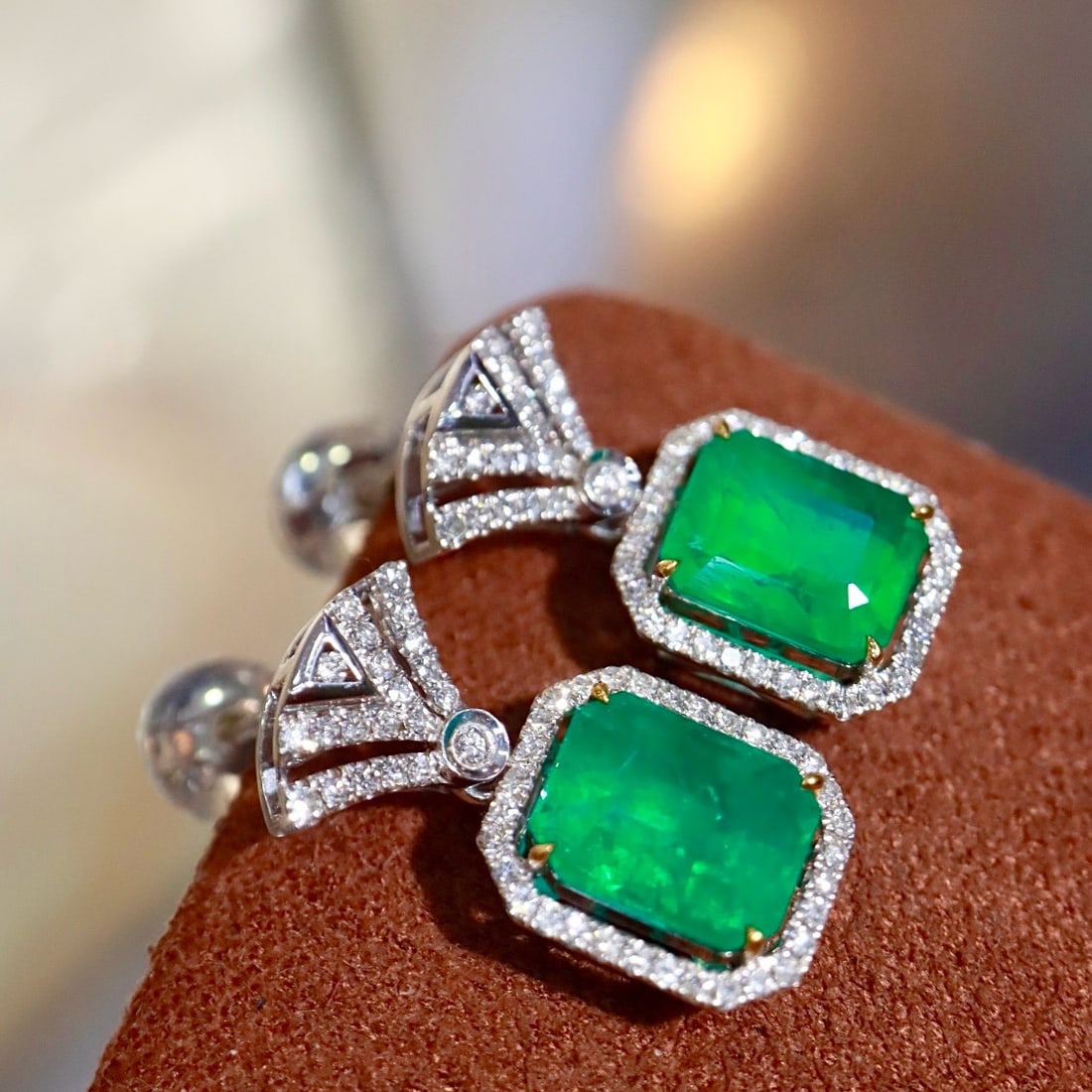14k Gold 3.61 Ctw Natural Emerald & Diamond Earrings - 8