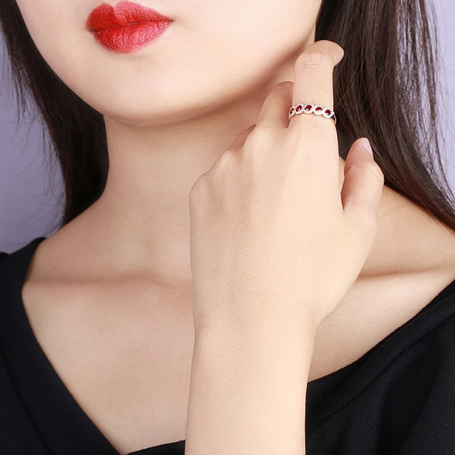14k Gold 0.67 Ctw Natural Ruby & Diamond Ring - 5