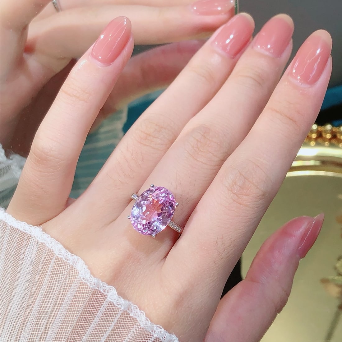 14k Gold 9.4 Ct Natural Kunzite & Diamond Ring - 6