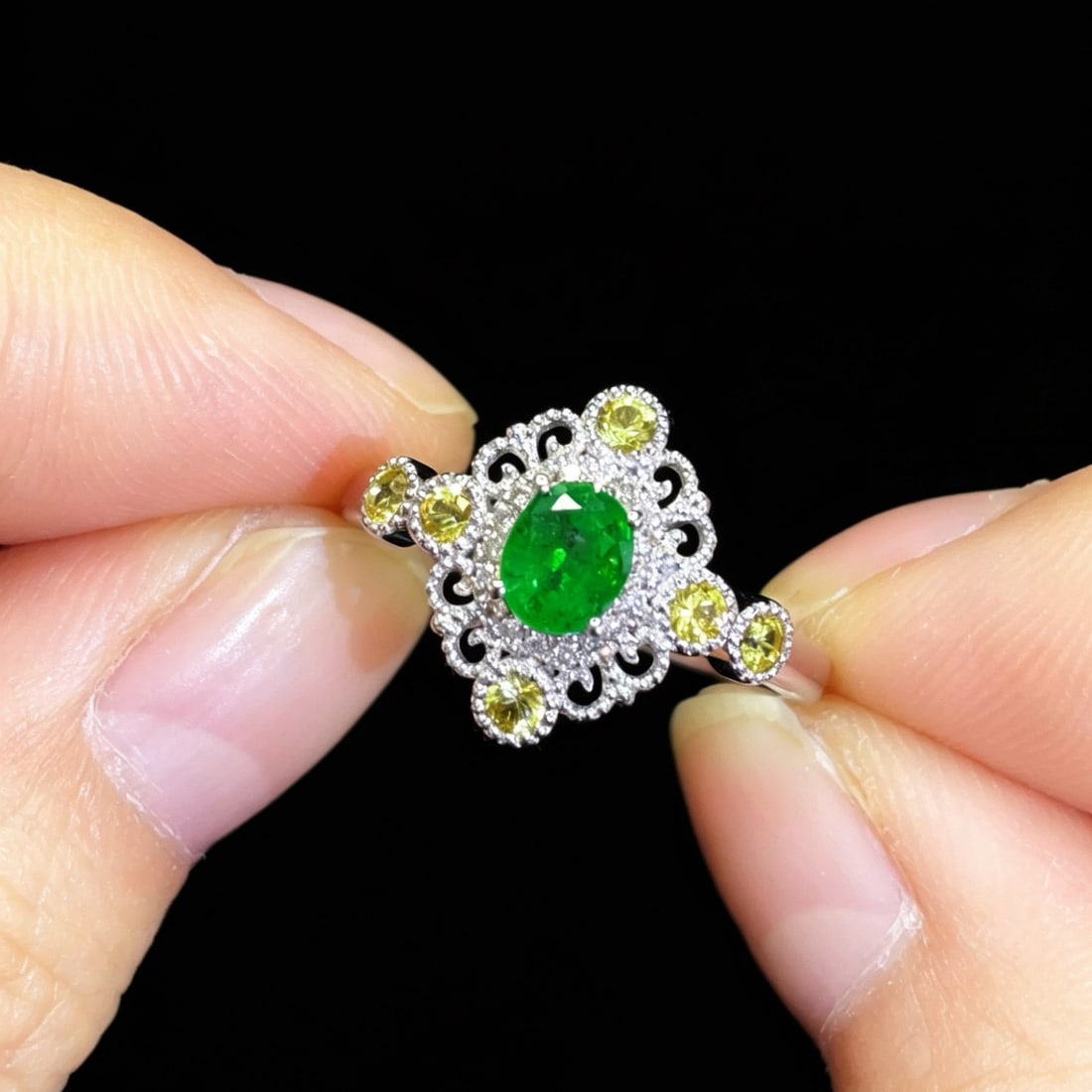 14k Gold 0.77 Ctw Natural Emerald & Sapphire Ring - 3