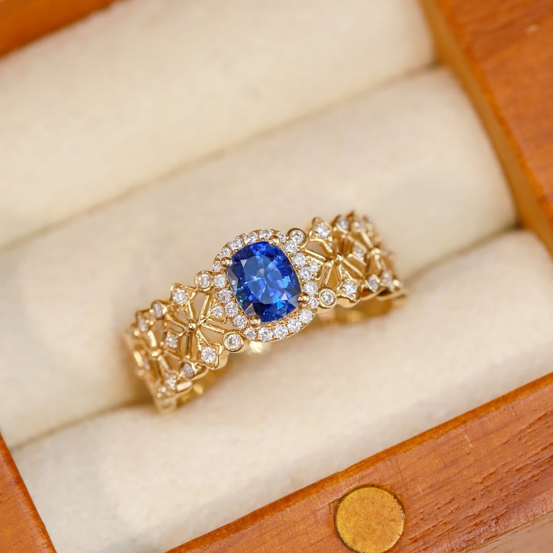 14k Gold 1.10 Ctw Natural Sapphire & Diamond Ring - 6