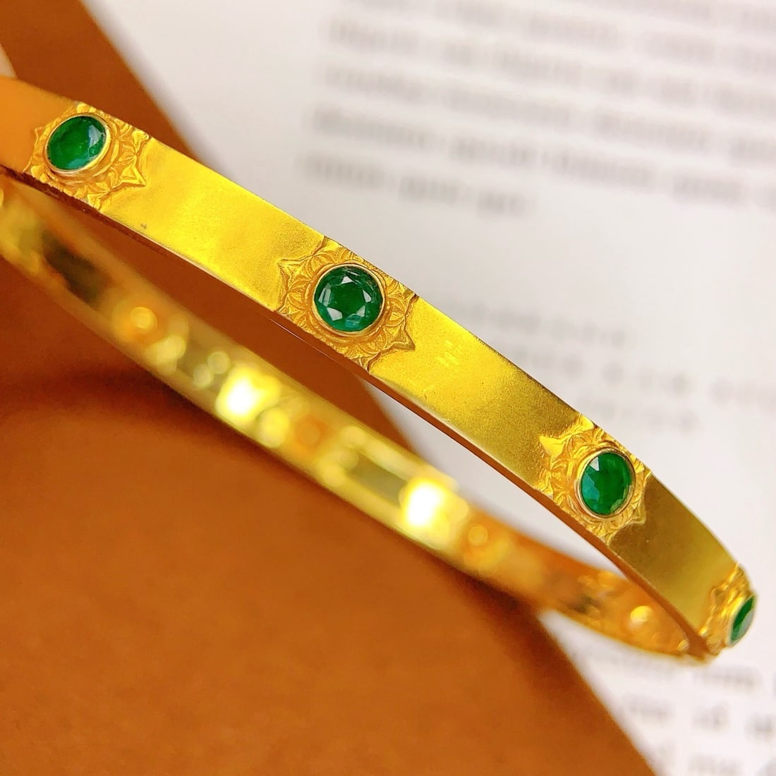 14k Gold 3.8 Ct Natural Emerald Bangle - 6