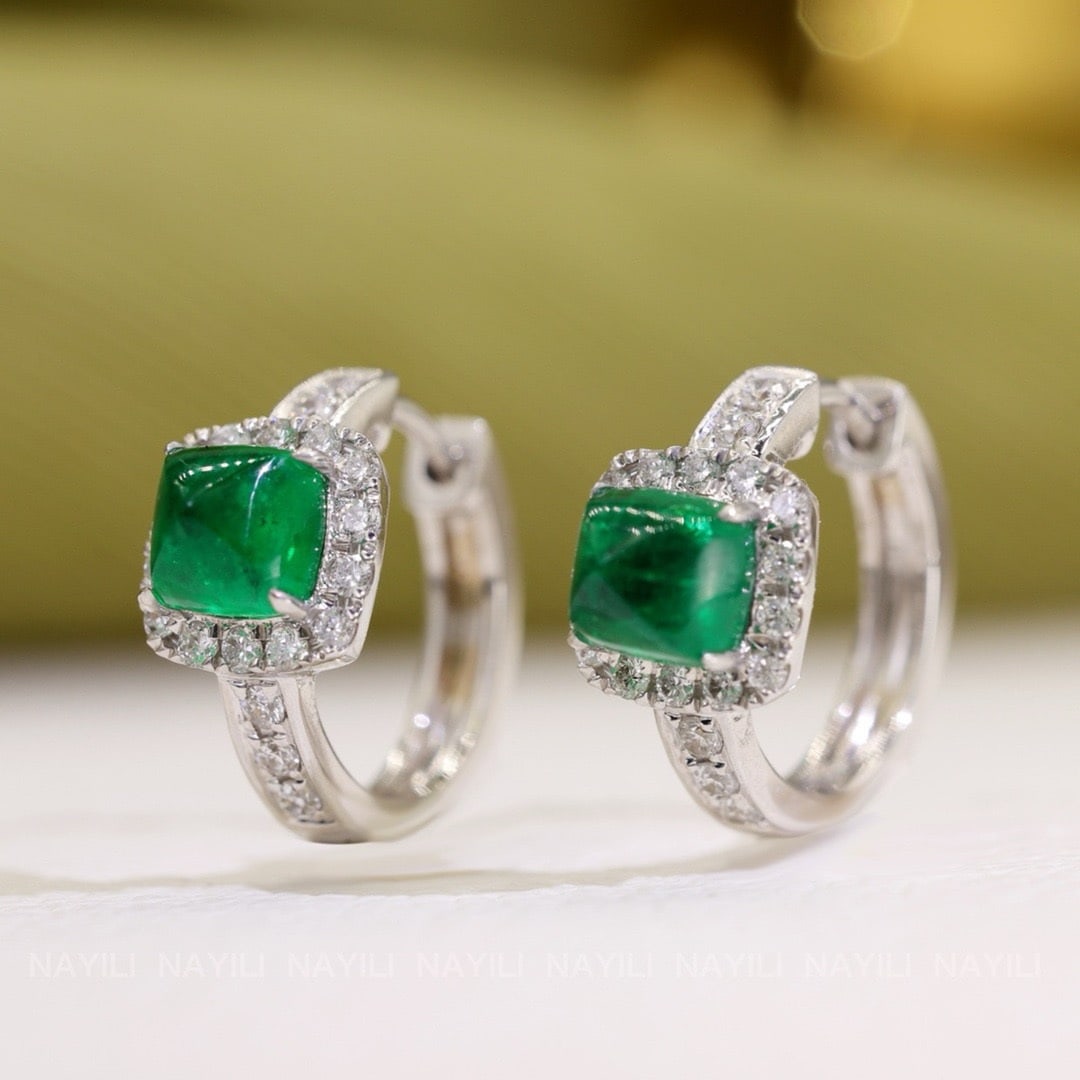 14k Gold 0.8 Ct Natural Emerald & Diamond Earrings: Ref:231181184 // gold content:14k gold // main gemstone:emerald // shape:sugar-loaf // carat weight:0. 8ct // color:green // treatment:natural // // adjacent gemstone 2 : diamond // shape:round //