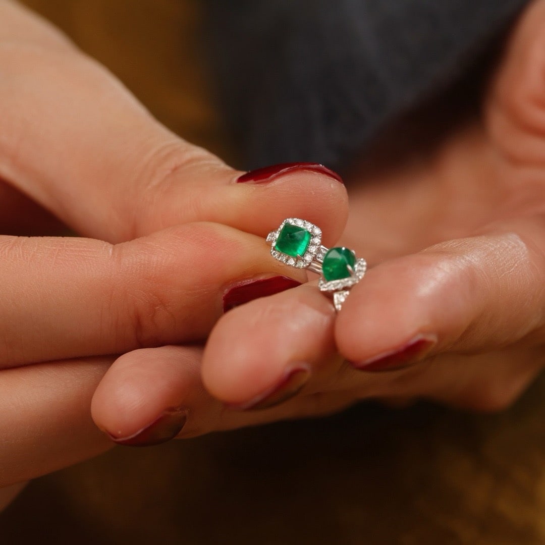 14k Gold 0.8 Ct Natural Emerald & Diamond Earrings - 2
