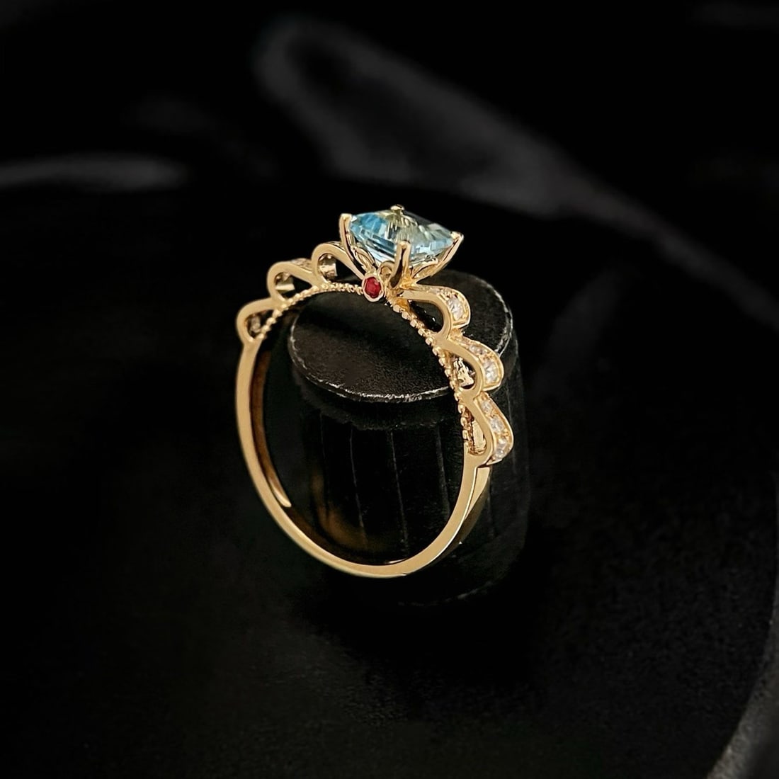14k Gold 0.71 Ctw Natural Aquamarine & Diamond Ring - 2