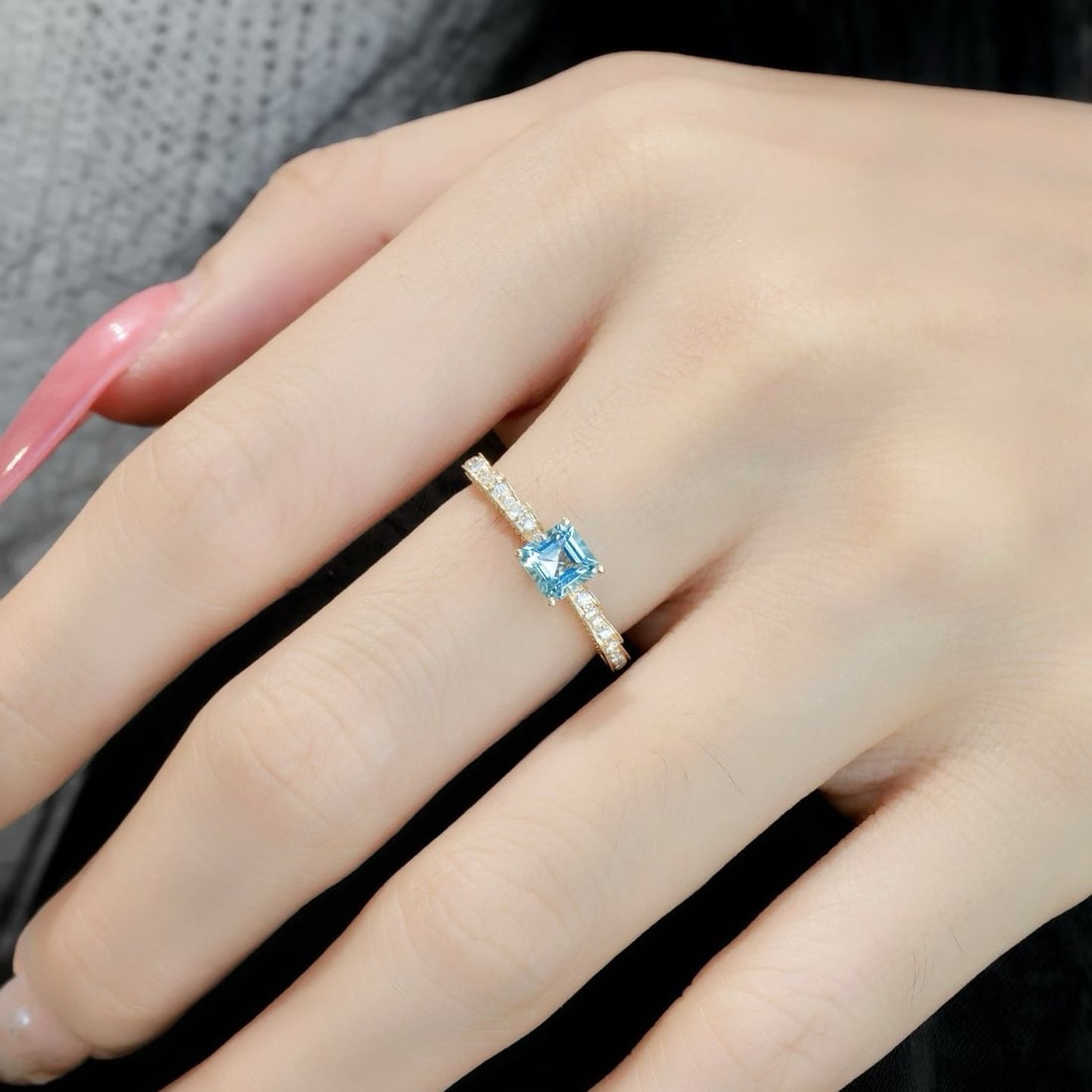 14k Gold 0.71 Ctw Natural Aquamarine & Diamond Ring - 5