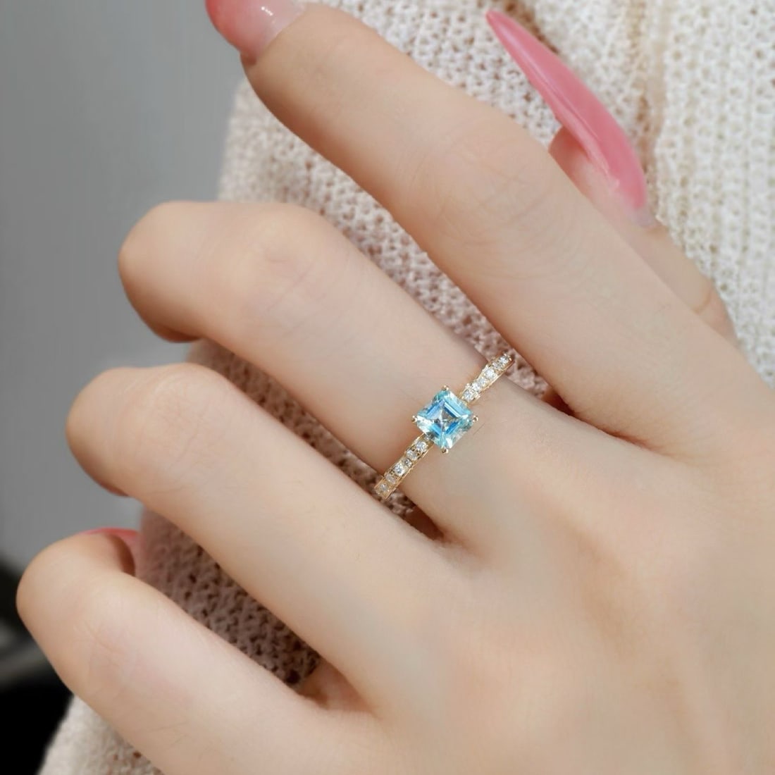 14k Gold 0.71 Ctw Natural Aquamarine & Diamond Ring - 6