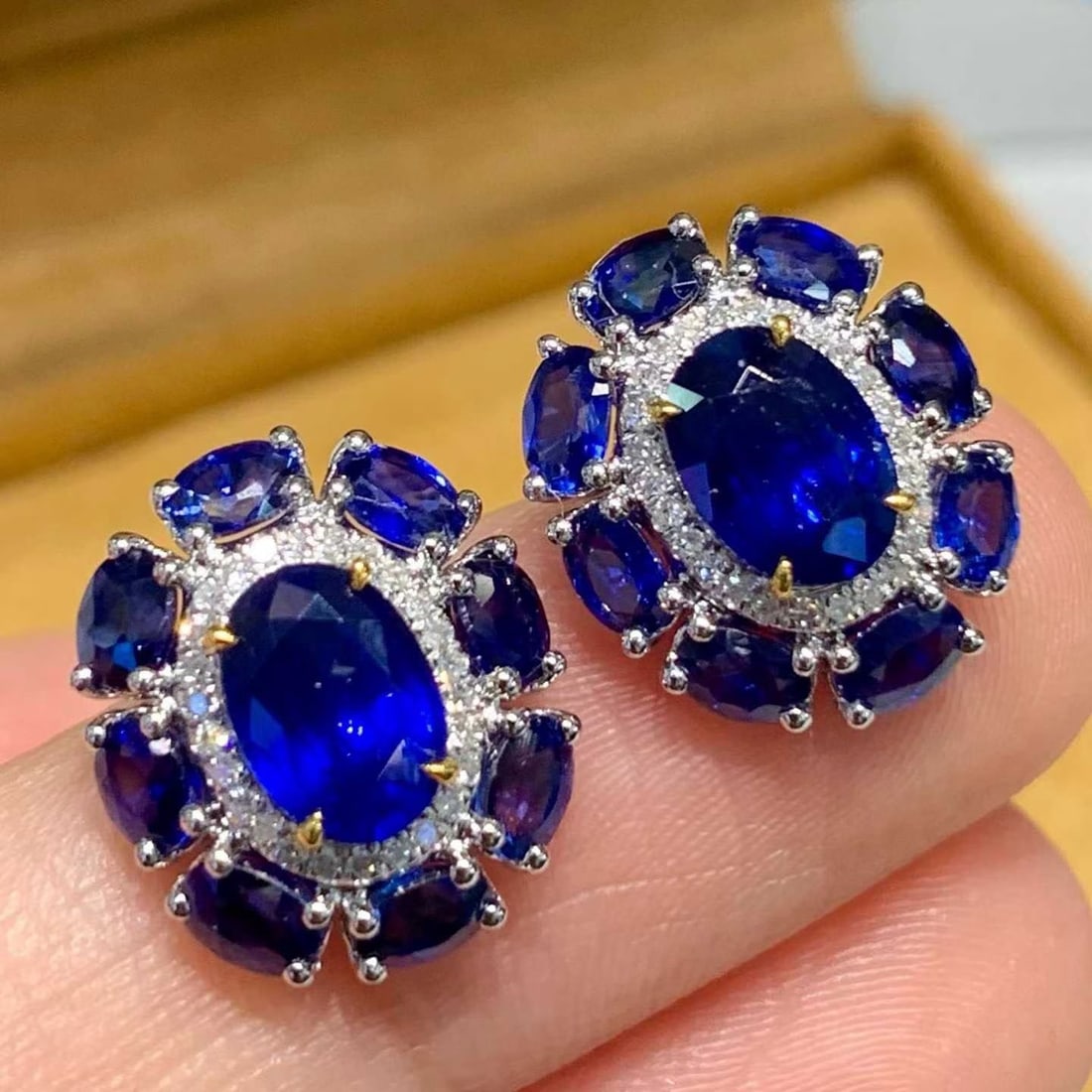14k Gold 5.01 Ct Natural Sapphire & Diamond Earrings - 5