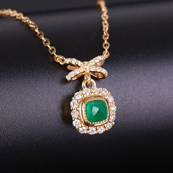 14k Gold 0.78 Ctw Natural Emerald & Diamond Necklace - 2