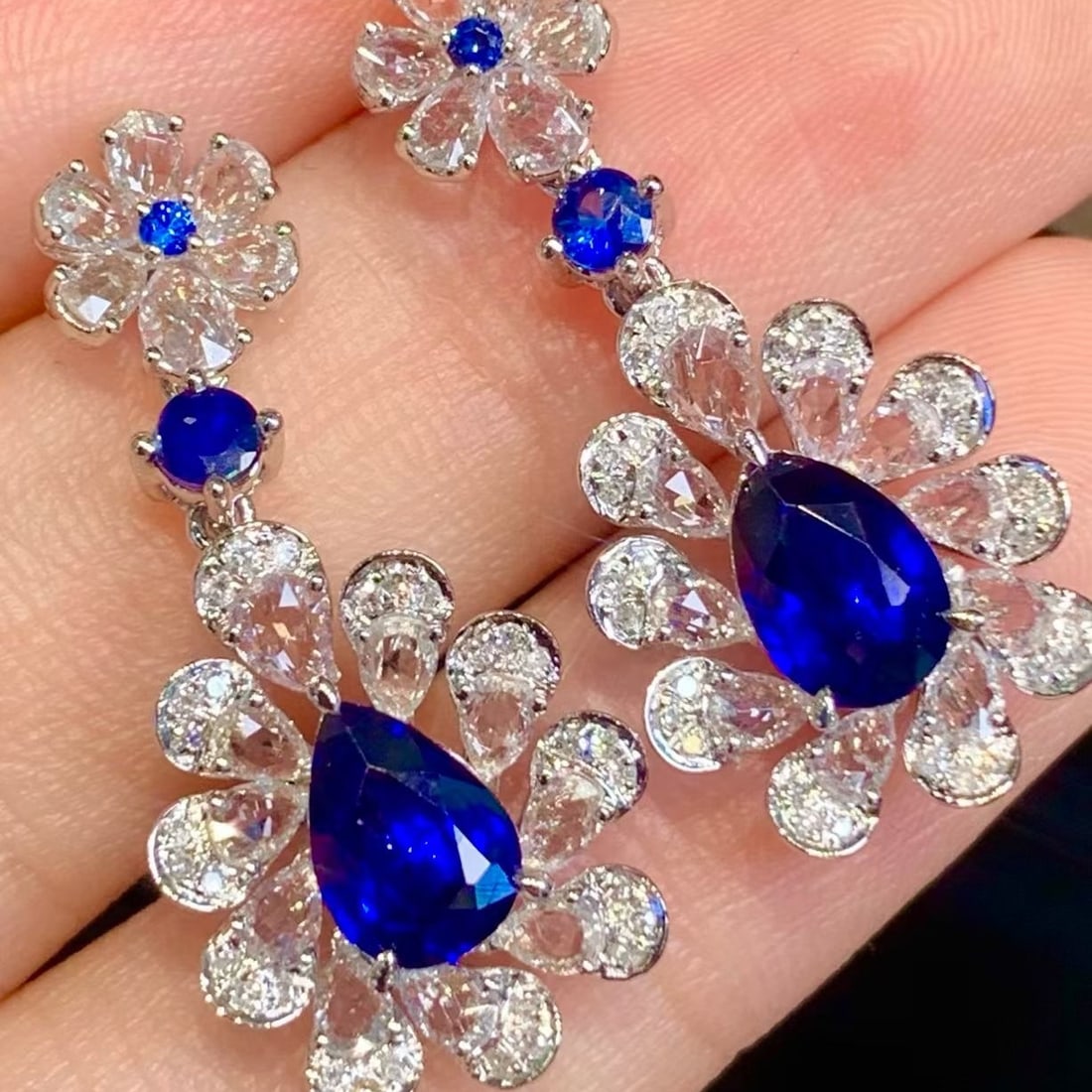 14k Gold 2.06 Ct Natural Sapphire & Diamond & Sapphire Earrings: Ref:231181260 // gold content:14k gold // main gemstone:sapphire // shape:pear // carat weight:2. 06ct // color:blue // treatment:natural // // adjacent gemstone 2 : diamond // shape:round // clarity 
