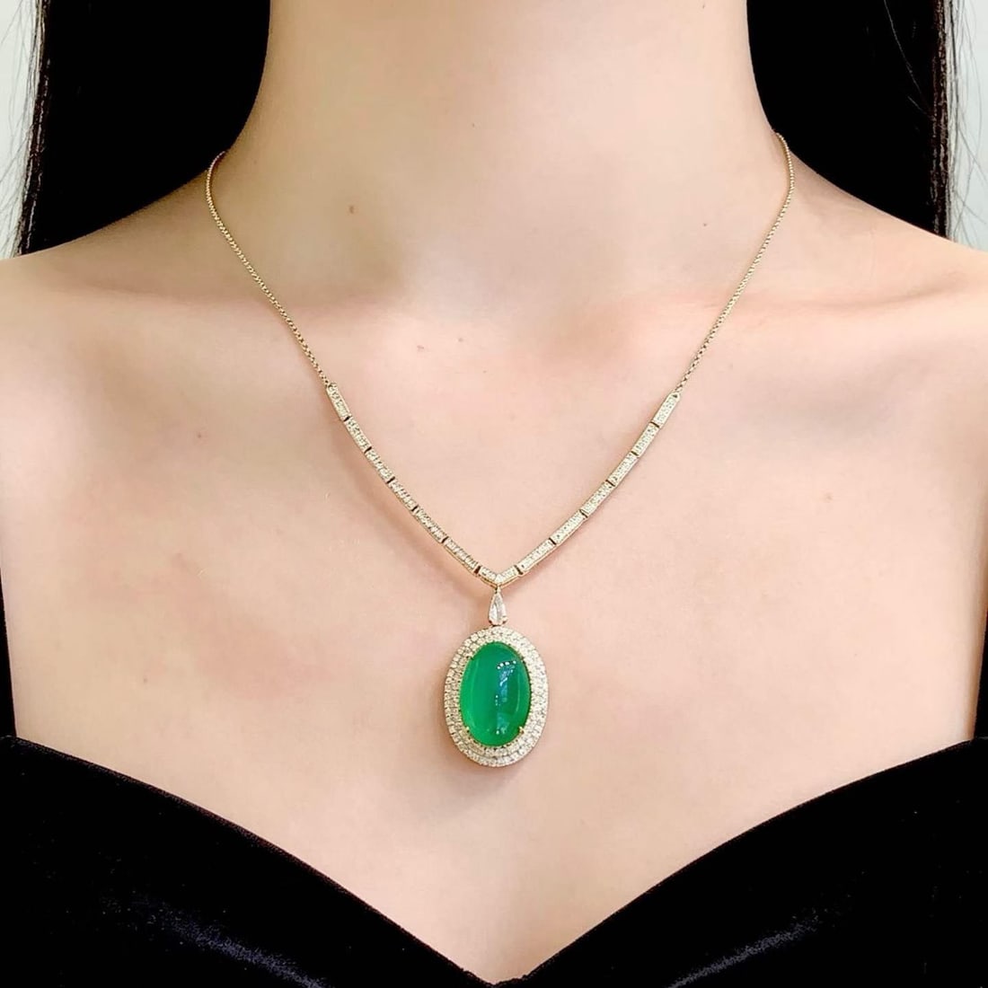 14k Gold 6.65 Ct Natural Emerald & Diamond Necklace - 5