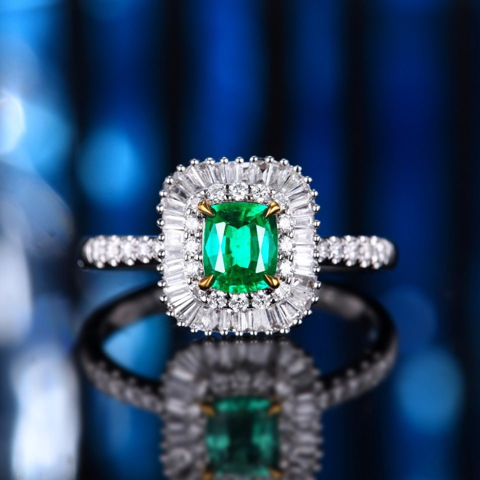 14k Gold 0.97 Ctw Natural Emerald & Diamond Ring: Ref:231182026 // gold content:14k gold // ring size:7. 25us // // main gemstone:emerald // shape:cushion // carat weight:0. 42ct // color:green // treatment:natural // // adjacent gemstone 2 :