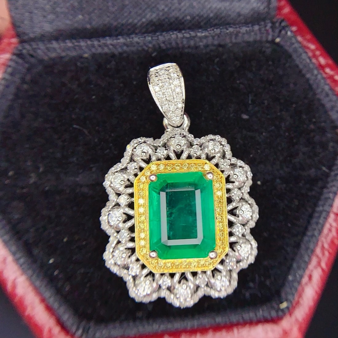 14k Gold 2.26 Ct Natural Emerald & Diamond Pendant( Without Chain ) - 6