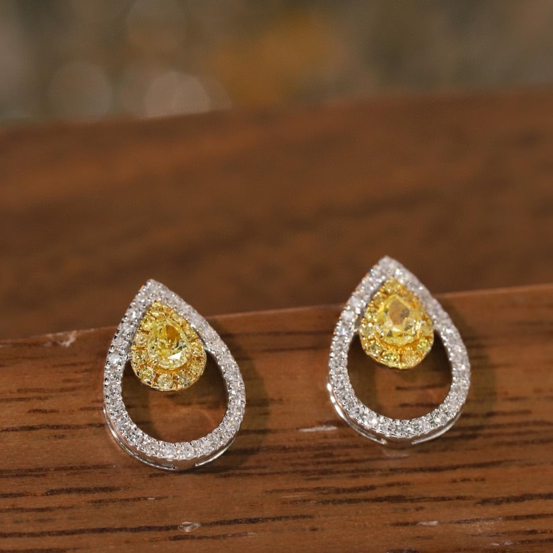 14k Gold 0.40 Ctw Natural Yellow Diamond & Diamond Earrings - 7