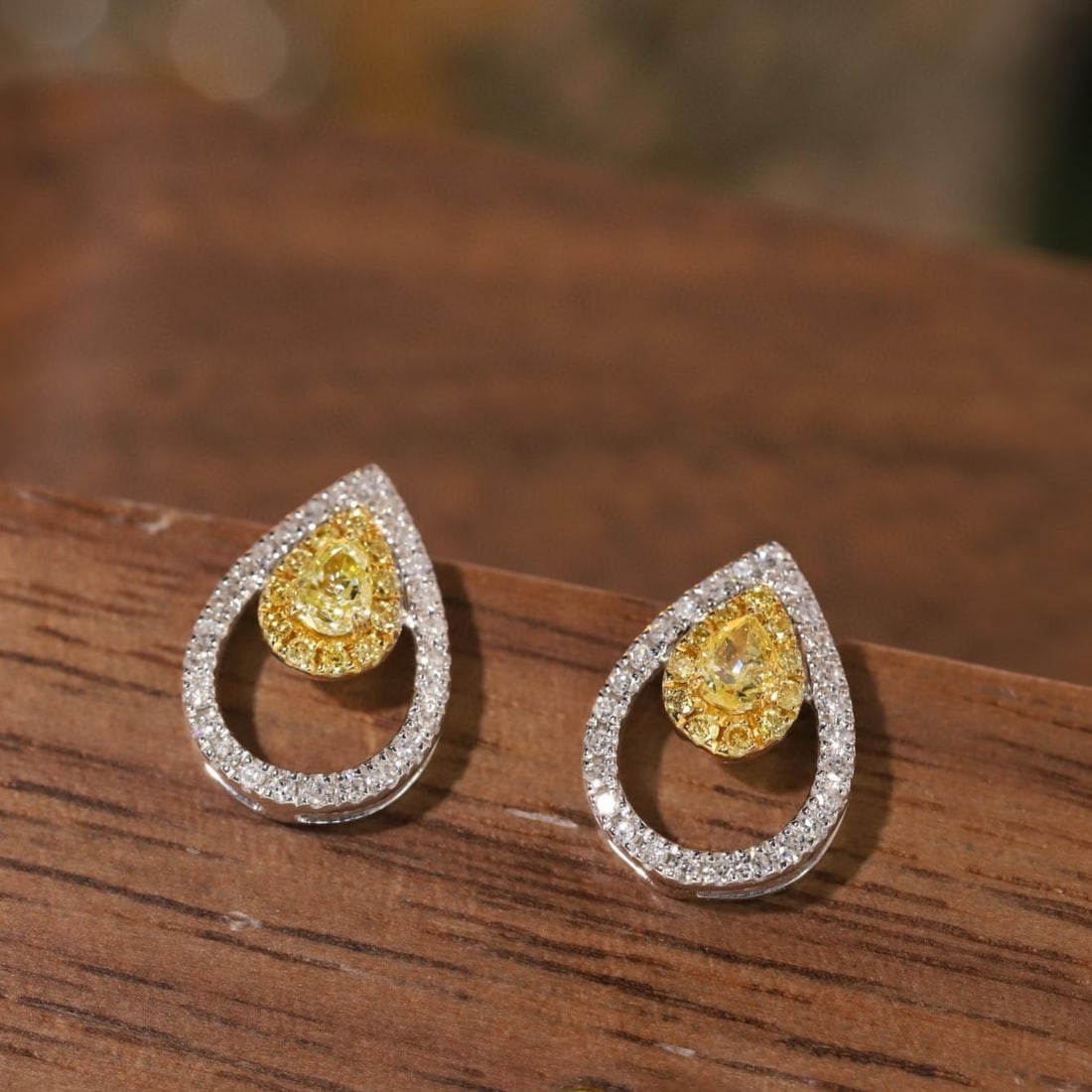 14k Gold 0.40 Ctw Natural Yellow Diamond & Diamond Earrings - 8