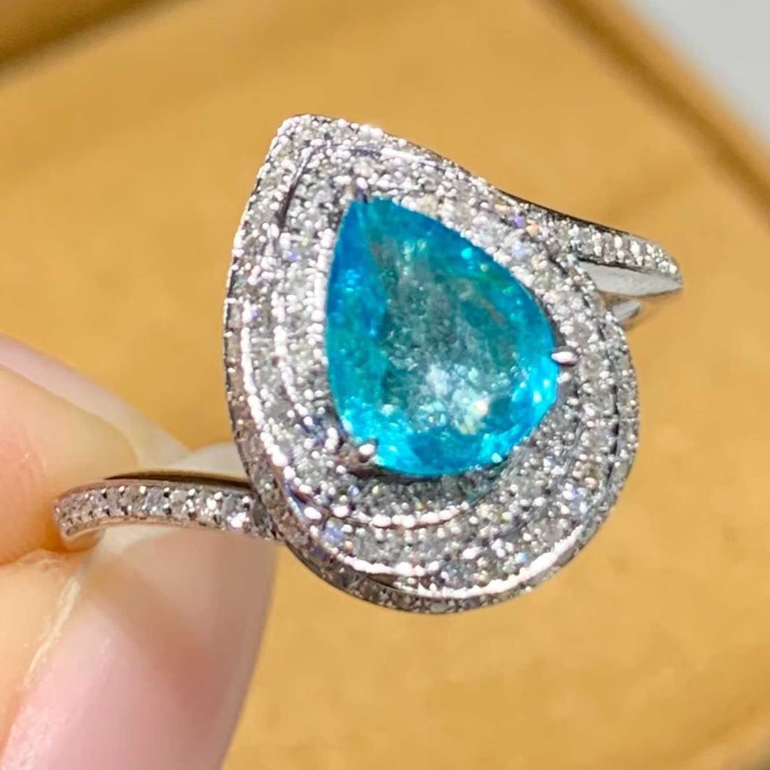 14k Gold 1.05 Ct Natural Paraiba Tourmaline & Diamond Ring - 4