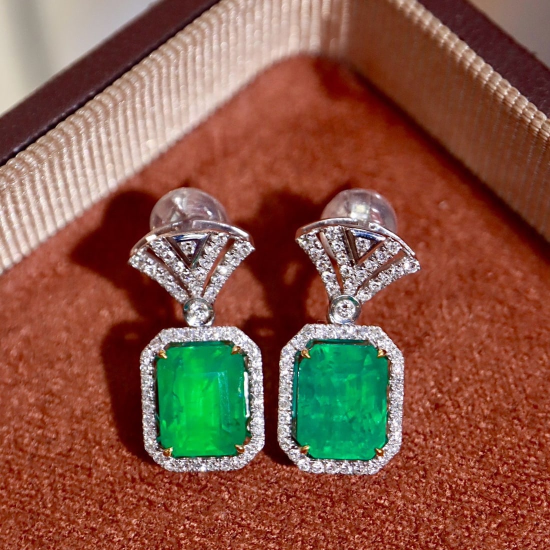 14k Gold 3.61 Ctw Natural Emerald & Diamond Earrings - 4