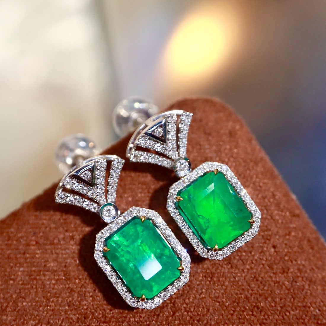 14k Gold 3.61 Ctw Natural Emerald & Diamond Earrings - 7