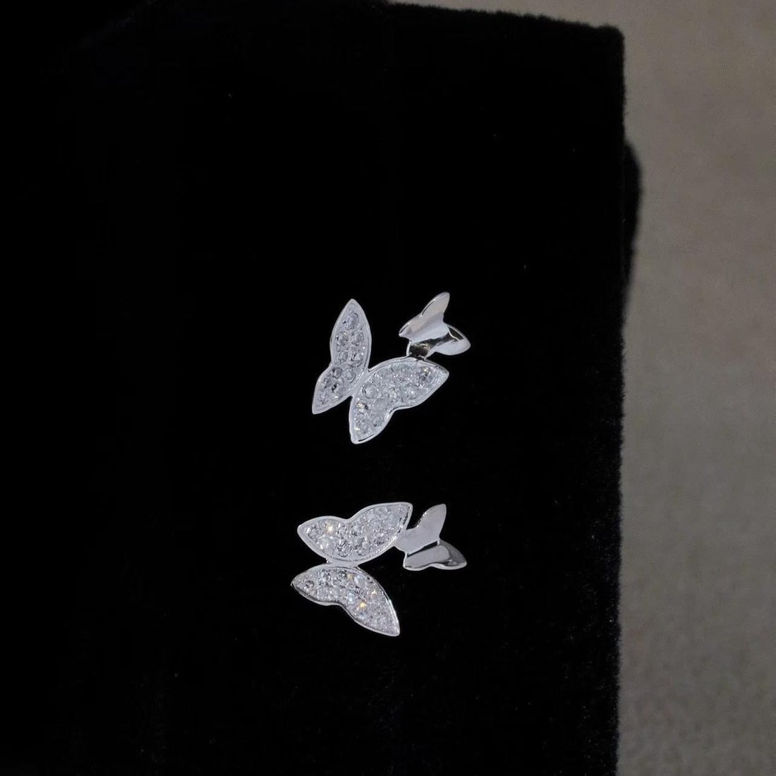 14k Gold 0.16 Ct Natural H Diamond Earrings: Ref:231182086 // gold content:14k gold // main gemstone:diamond // shape:round // carat weight:0. 16ct // clarity grade:vs-si // color:h // treatment:natural // cut grade:g // Condition: New Low