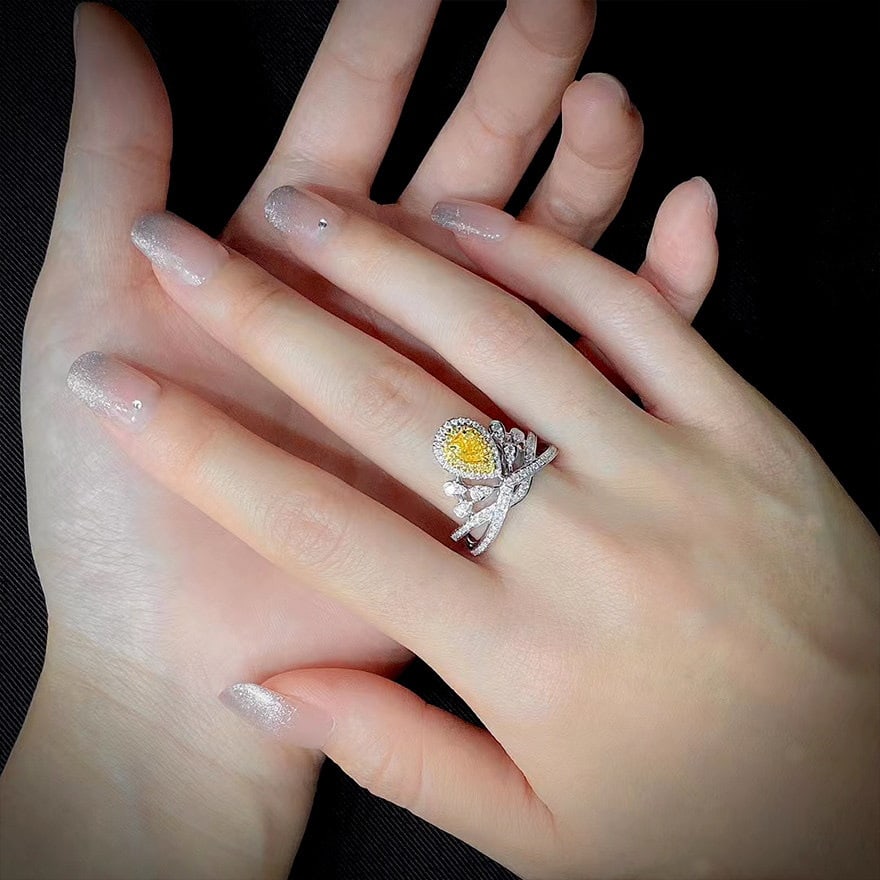 14k Gold 0.90 Ctw Natural Yellow Diamond & Diamond Ring - 3