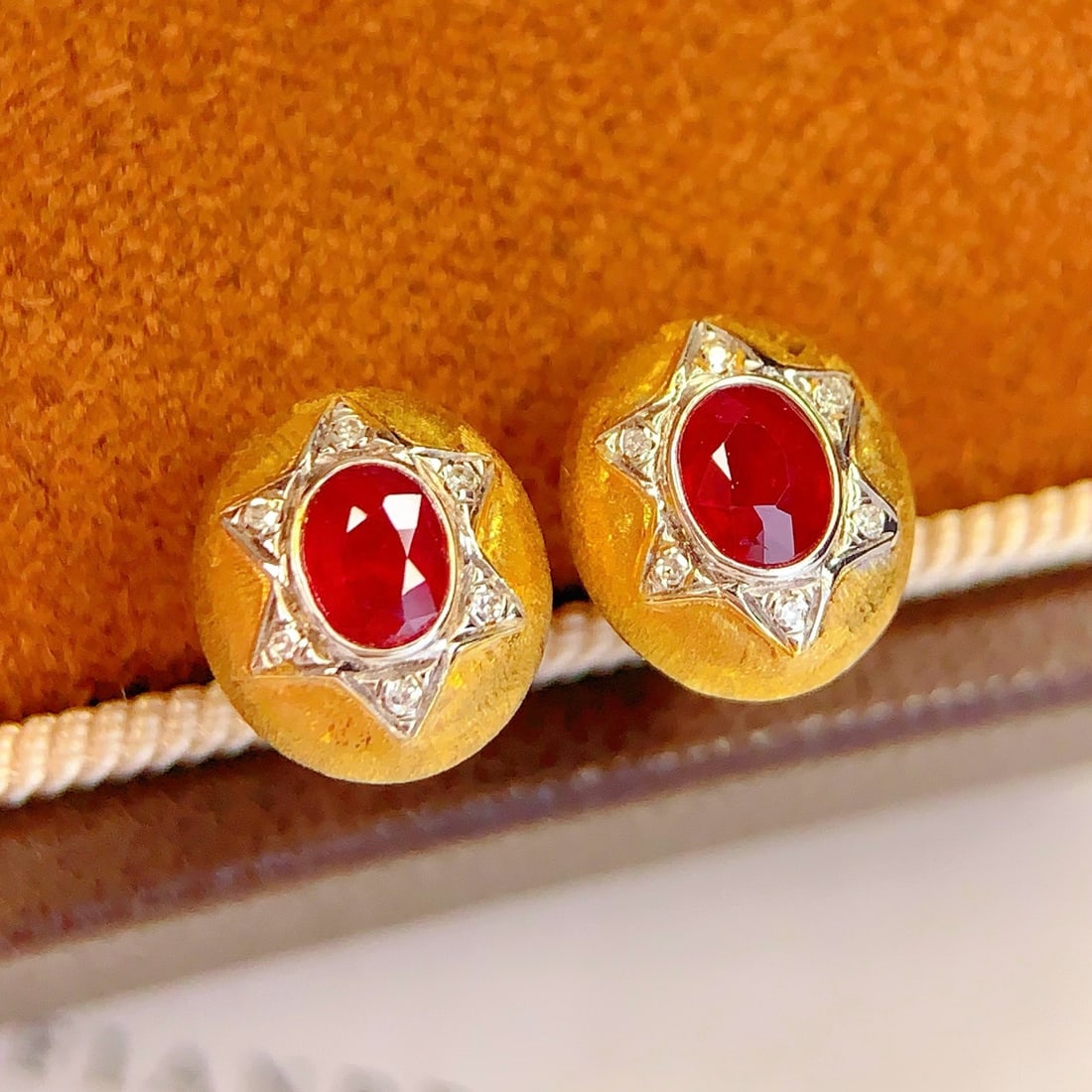 14k Gold 0.6 Ct Natural Ruby & Diamond Earrings - 3
