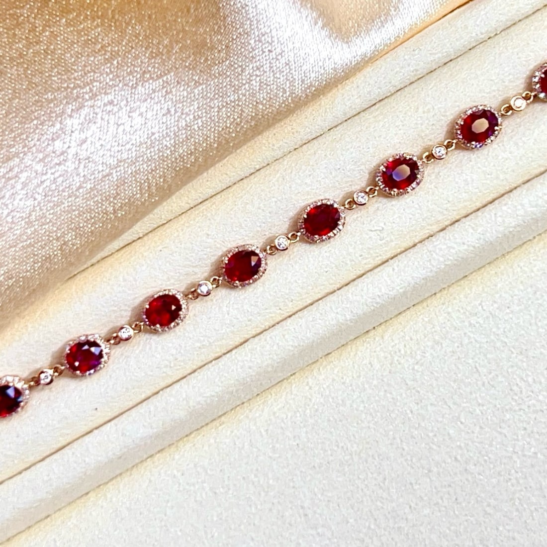 14k Gold 2.69 Ct Vivid Red Natural Ruby & Diamond Bracelet - 6