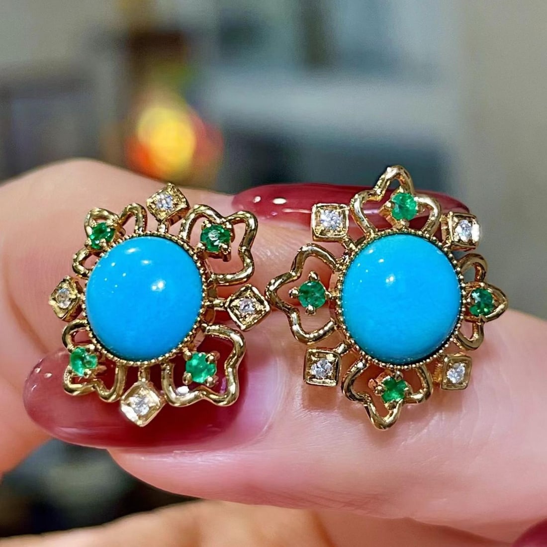 14k Gold 3.77 Ctw Natural Blue Turquoise & Emerald Earrings: Ref:231182191 // gold content:14k gold // main gemstone:blue turquoise // shape:round // carat weight:3. 53ct // color:blue // treatment:natural // cut grade:g // // adjacent gemstone 2 : emerald // s