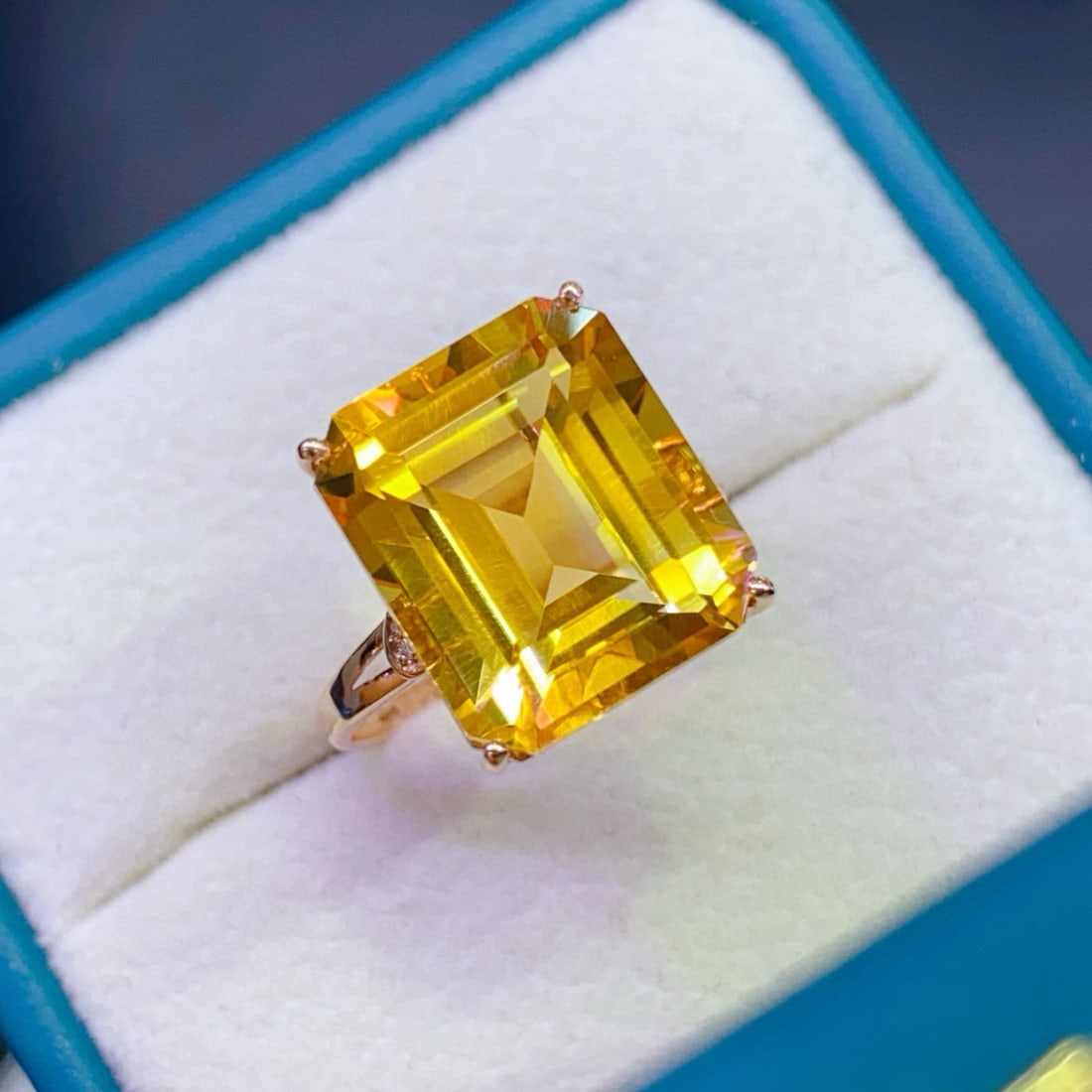 14k Gold 9.41 Ctw Natural Citrine & Diamond Ring - 2