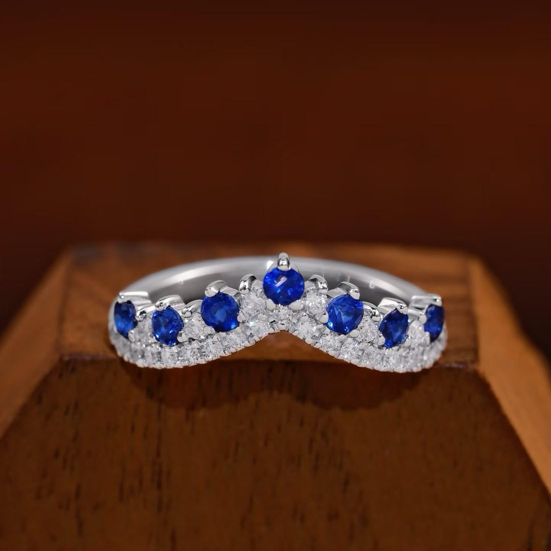 14k Gold 0.65 Ctw Natural Sapphire & Diamond Ring: Ref:231182222 // gold content:14k gold // ring size:7. 25us // // main gemstone:sapphire // shape:round // carat weight:0. 43ct // color:blue // treatment:natural // cut grade:g // // adjacent