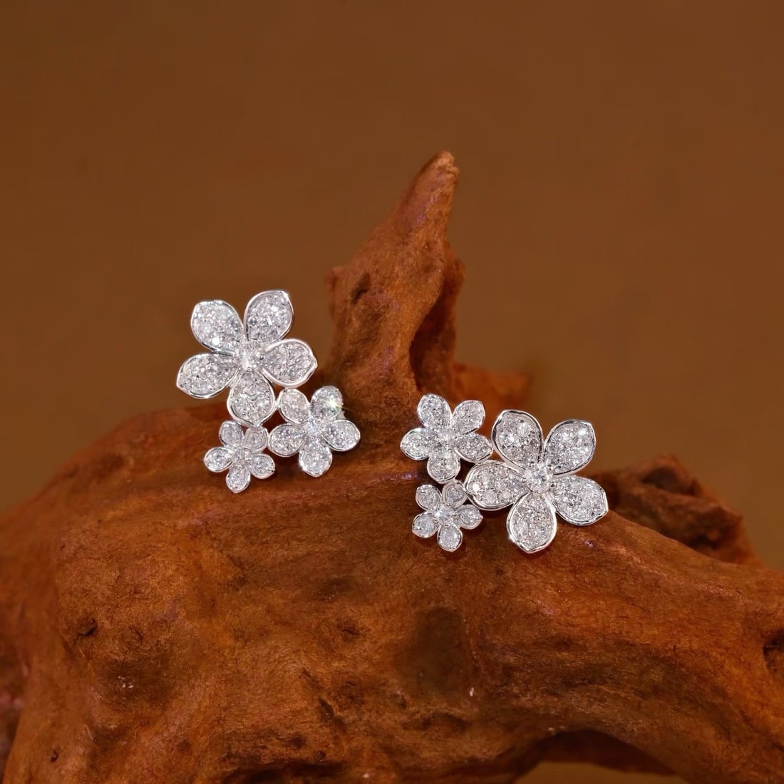14k Gold 0.44 Ct Natural H Diamond & Flowers Earrings - 4