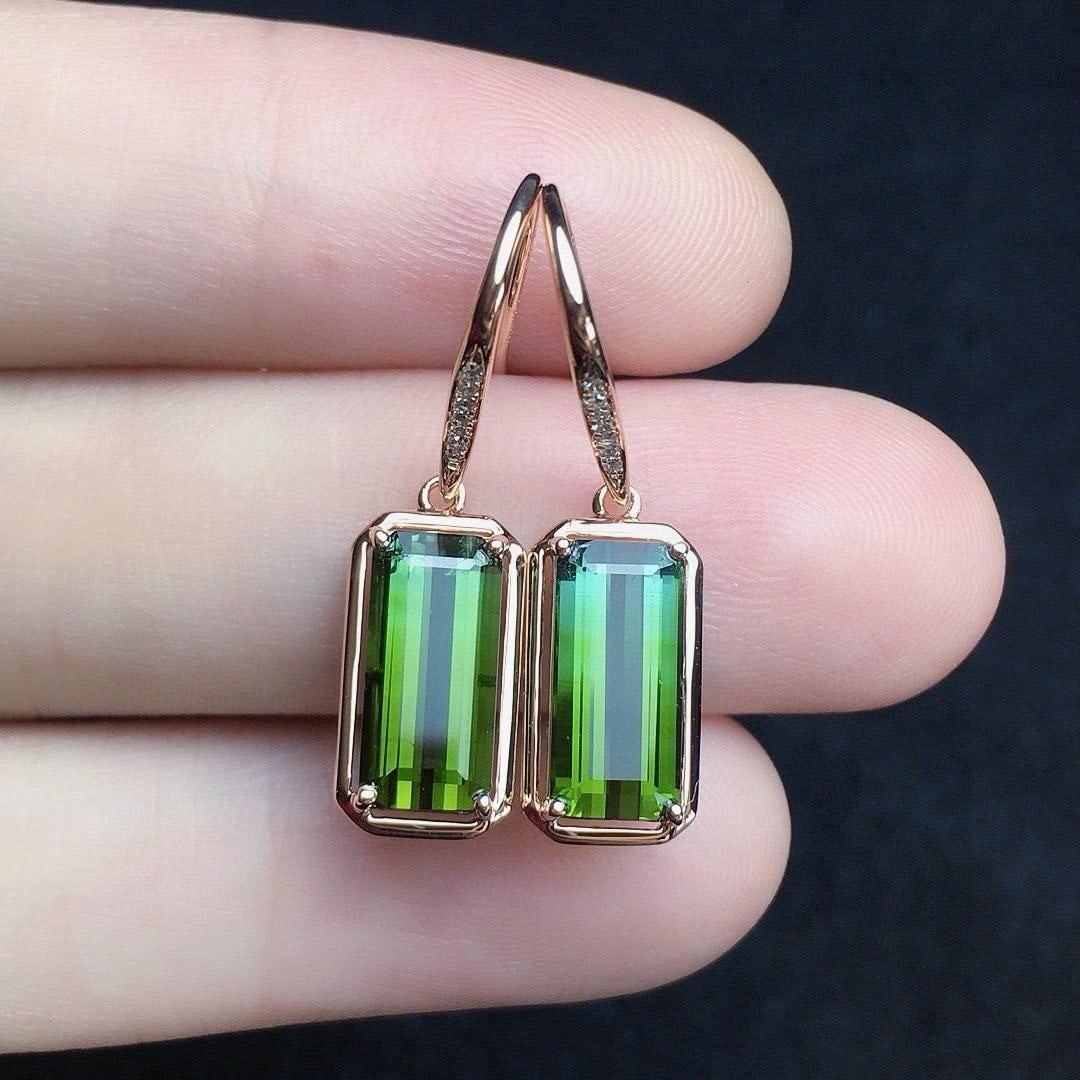 14k Gold 3.49 Ct Natural Tourmaline & Diamond Earrings: Ref:231182247 // gold content:14k gold // main gemstone:tourmaline // shape:octagonal // carat weight:3. 49ct // color:green // treatment:natural // // adjacent gemstone 2 : diamond // number of stone