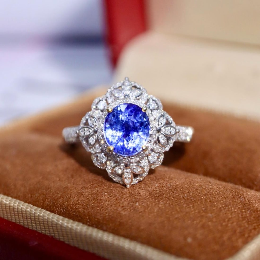 14k Gold 2.39 Ctw Natural Sapphire & Diamond Ring: Ref:231182259 // gold content:14k gold // ring size:7. 25us // // main gemstone:sapphire // shape:oval // carat weight:2. 0ct // color:blue // treatment:natural // // adjacent gemstone 2 : diamond // 