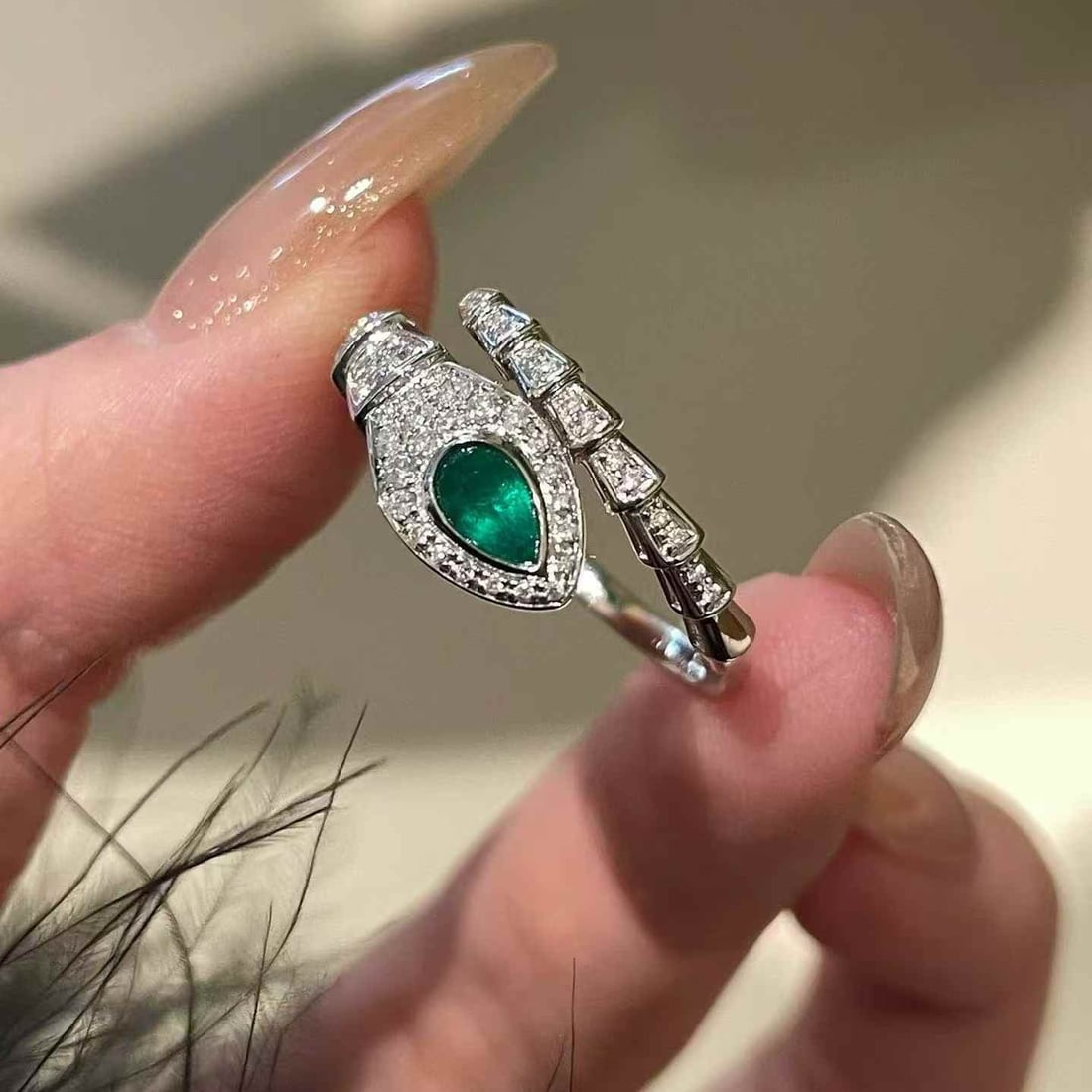 14k Gold 0.2 Ct Natural Emerald & Diamond Ring - 2