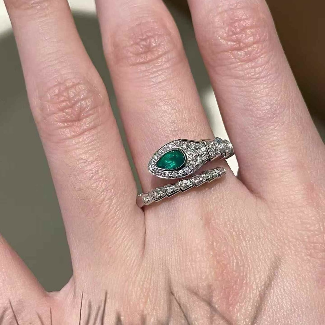 14k Gold 0.2 Ct Natural Emerald & Diamond Ring - 6