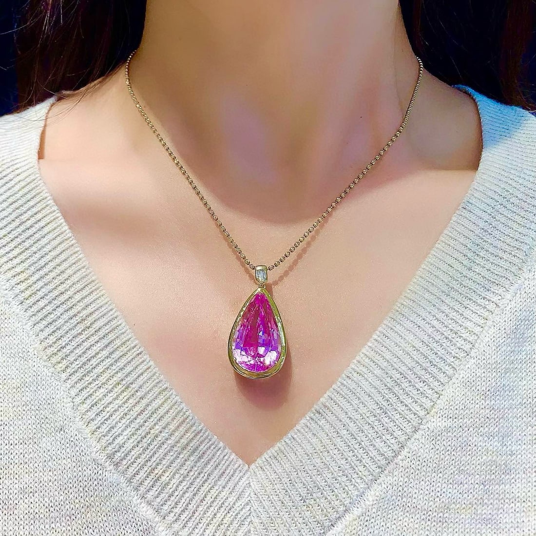 14k Gold 22.6 Ct Natural Kunzite & Sapphire Pendant( Without Chain ) - 4