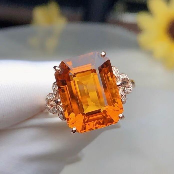 14k Gold 6.20 Ct Natural Citrine & Diamond Ring: Ref:231182299 // gold content:14k gold // ring size:7. 25us // // main gemstone:citrine // shape:octagonal // carat weight:6. 20ct // color:yellow // treatment:natural // // adjacent gemstone 2 :