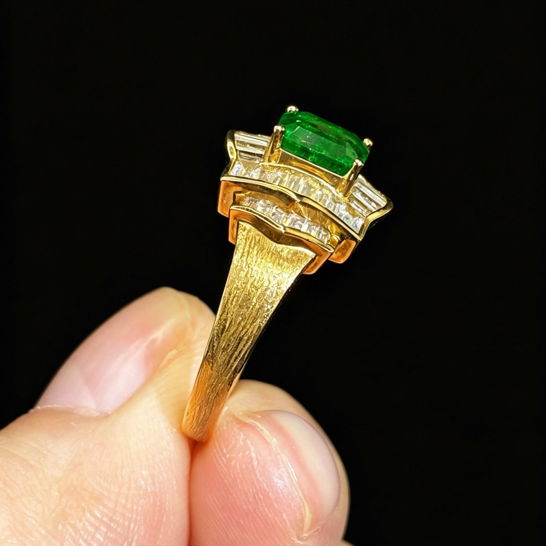 14k Gold 1.95 Ctw Natural Emerald & Sapphire Ring - 3