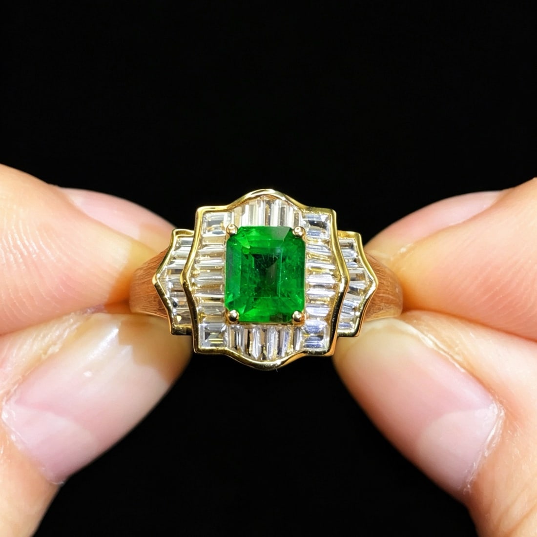 14k Gold 1.95 Ctw Natural Emerald & Sapphire Ring - 6