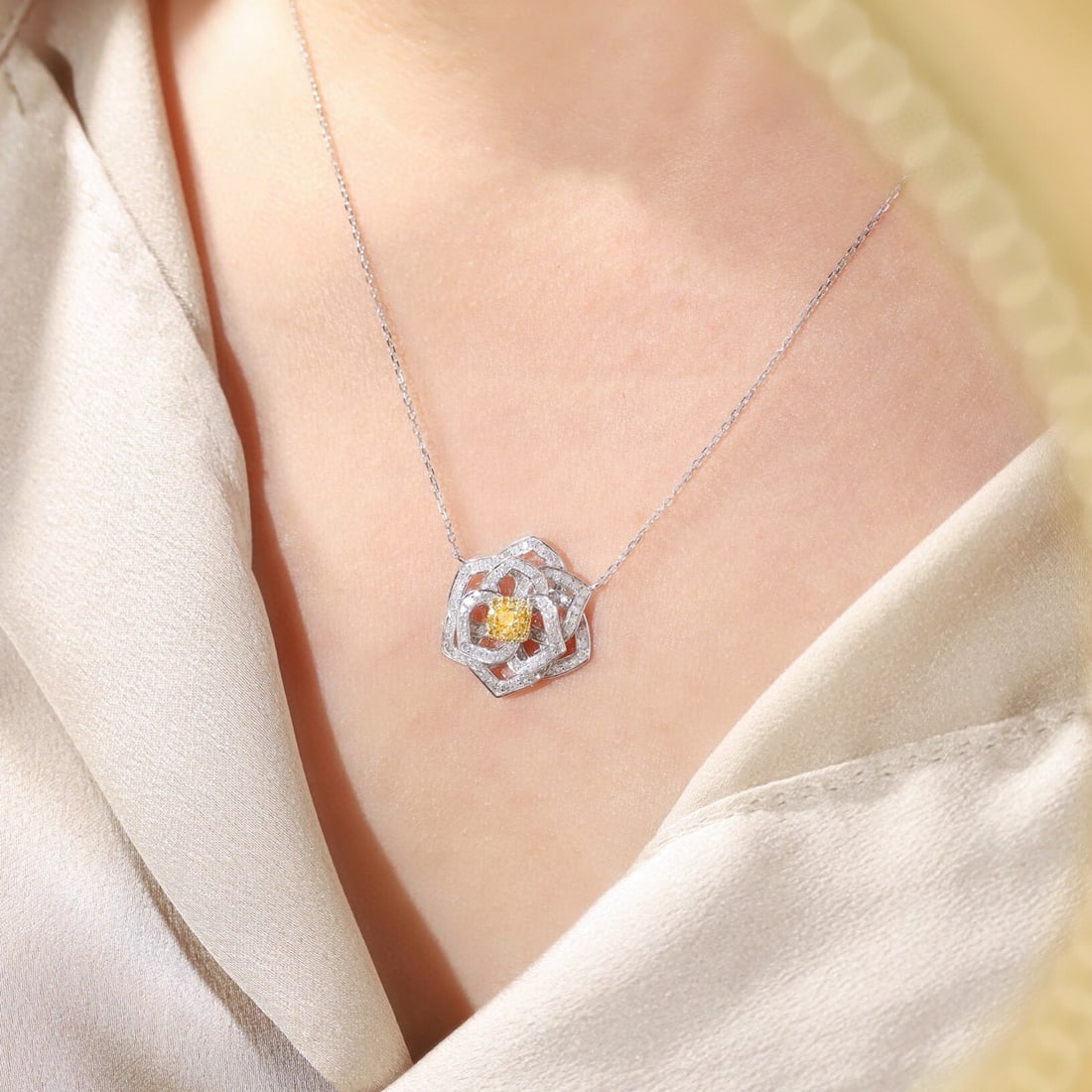 14k Gold 0.65 Ctw Natural Yellow Diamond & Diamond & Flowers Necklace - 7