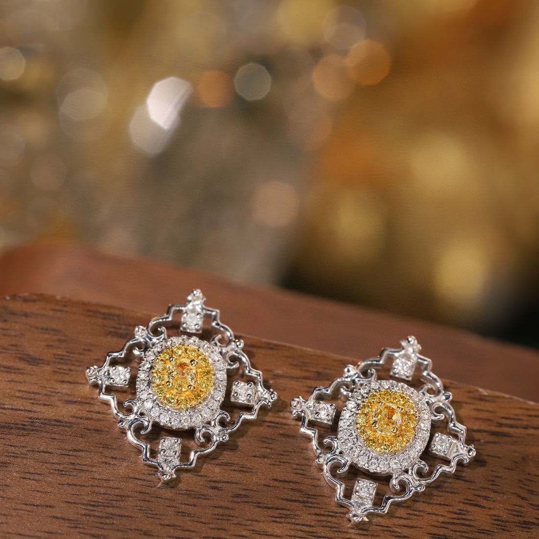 14k Gold 0.40 Ctw Natural Yellow Diamond & Diamond Earrings - 6