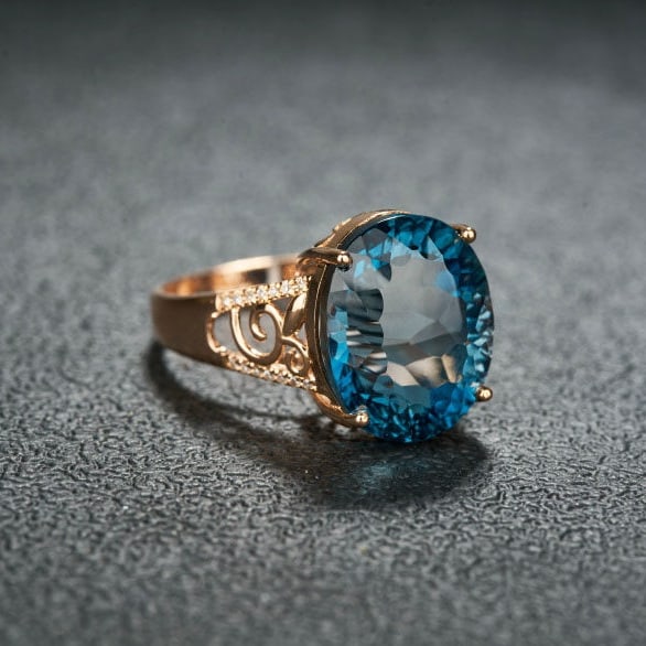 14k Gold 14.55 Ct Natural Topaz & Diamond Ring - 2