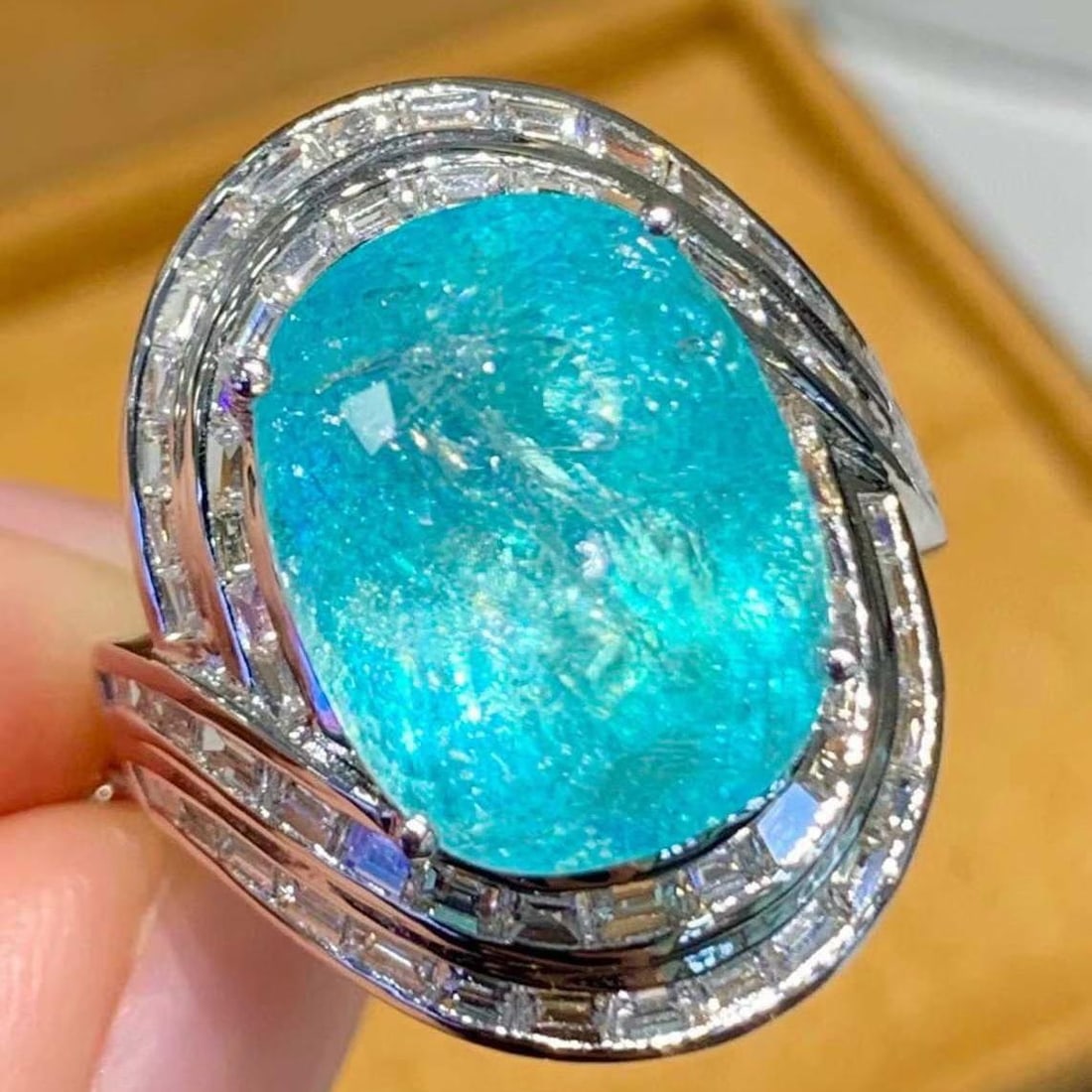 14k Gold 10.73 Ct Natural Paraiba Tourmaline & Diamond Ring: Ref:231182332 // gold content:14k gold // ring size:7. 25us // // main gemstone:paraiba tourmaline // shape:oval // carat weight:10. 73ct // color:blue // treatment:natural // // adjacent gemstone 2