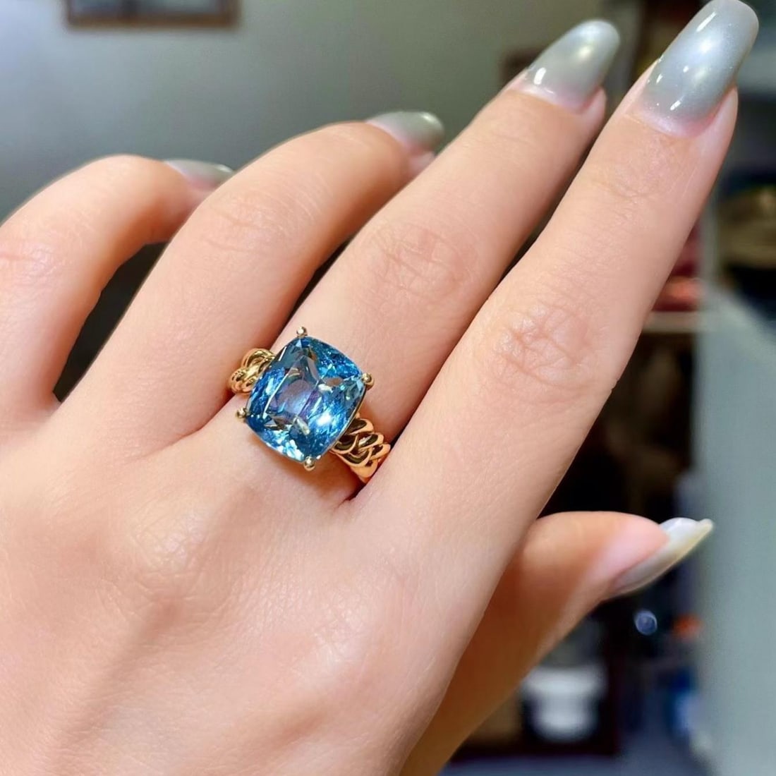 14k Gold 5.54 Ct Natural Aquamarine Ring - 2