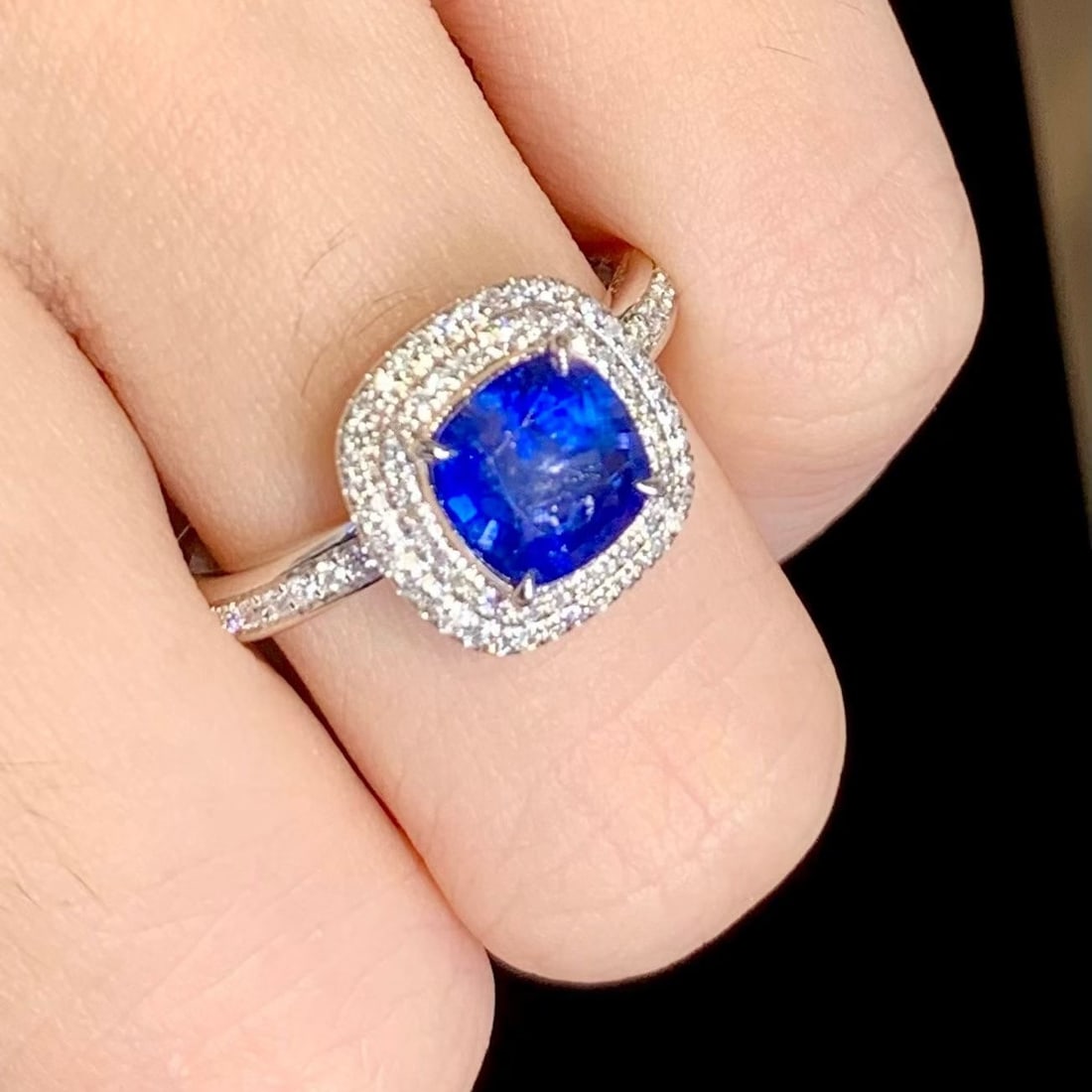 14k Gold 1.5 Ct Natural Sapphire & Diamond Ring - 2