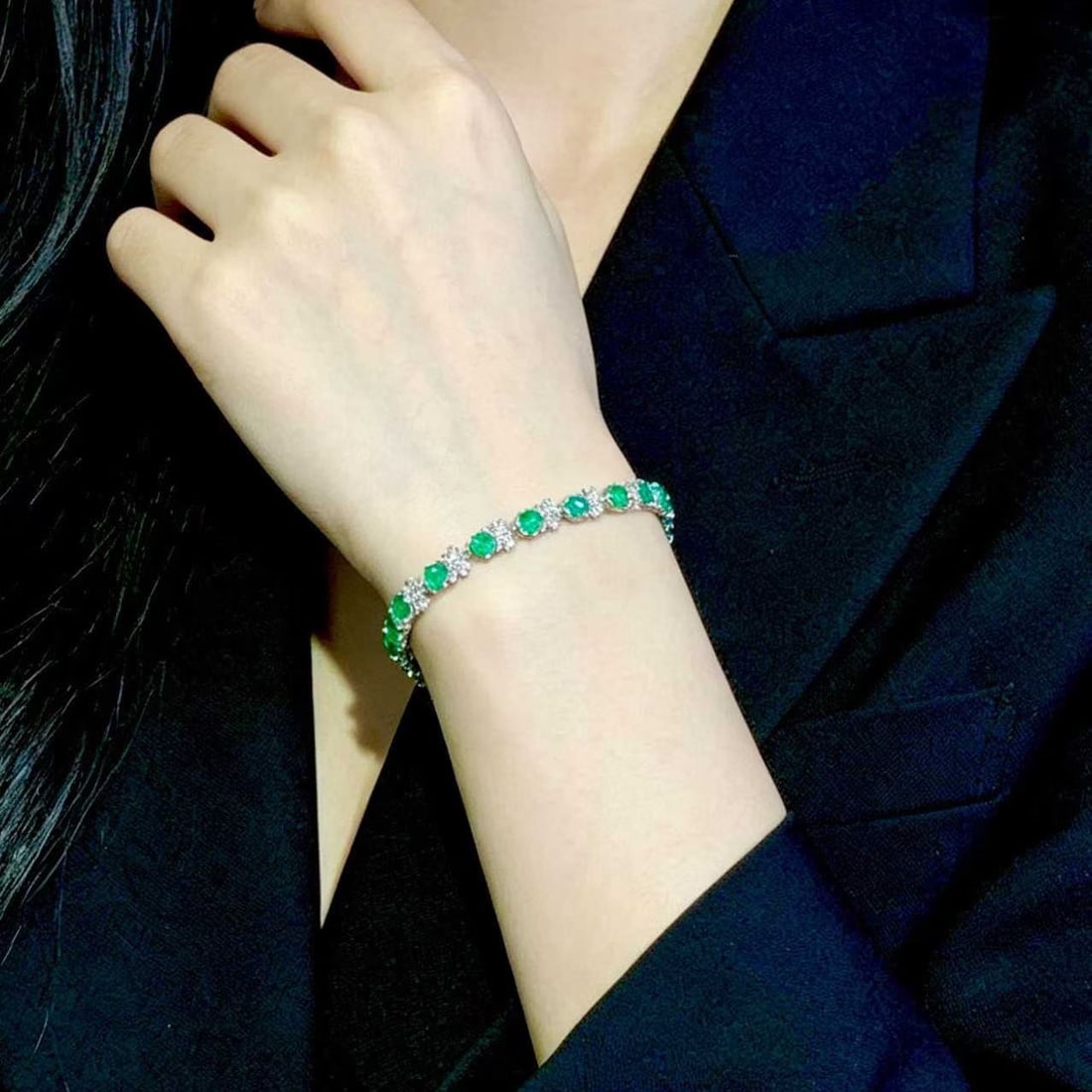 14k Gold 5.5 Ct Natural Emerald & Diamond & Sapphire Bracelet - 5