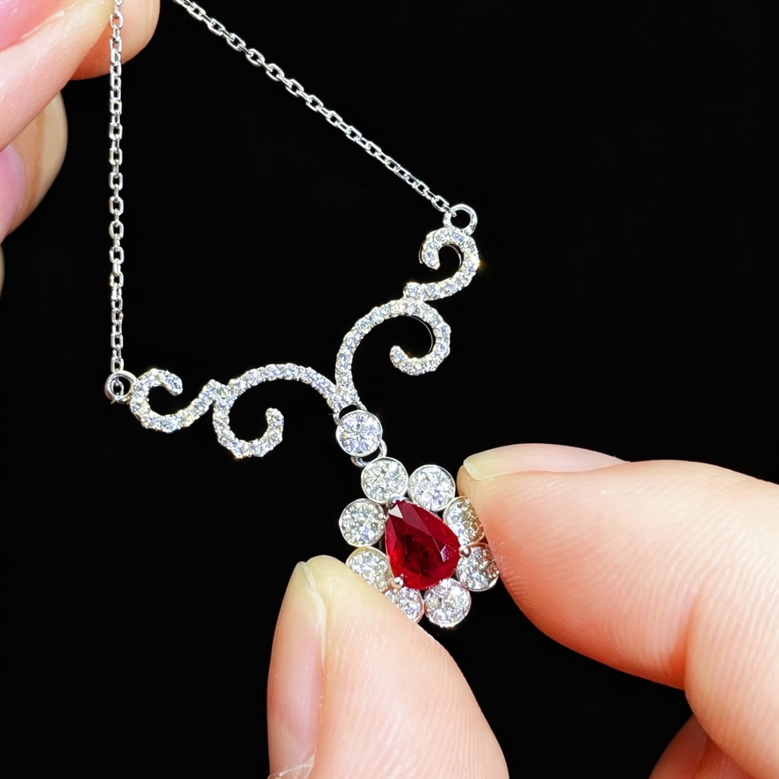 14k Gold 1.35 Ctw Vivid Red Natural Ruby & Diamond Necklace - 3