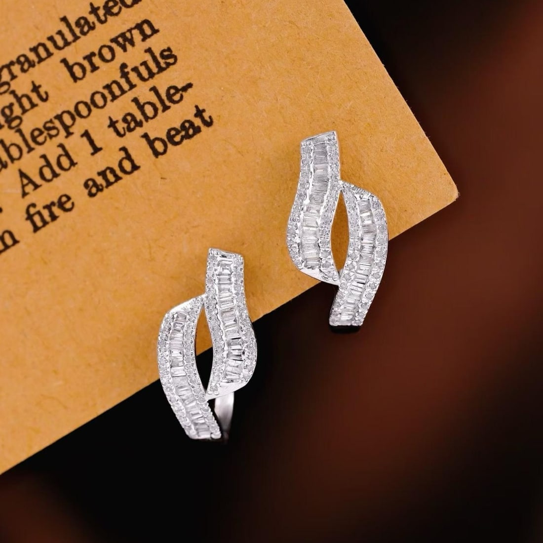 14k Gold 0.5 Ct Natural H Diamond Earrings: Ref:231182370 // gold content:14k gold // main gemstone:diamond // shape:multiple // carat weight:0. 5ct // clarity grade:vs-si // color:h // treatment:natural // Condition: New Low Estimate: 2400.00