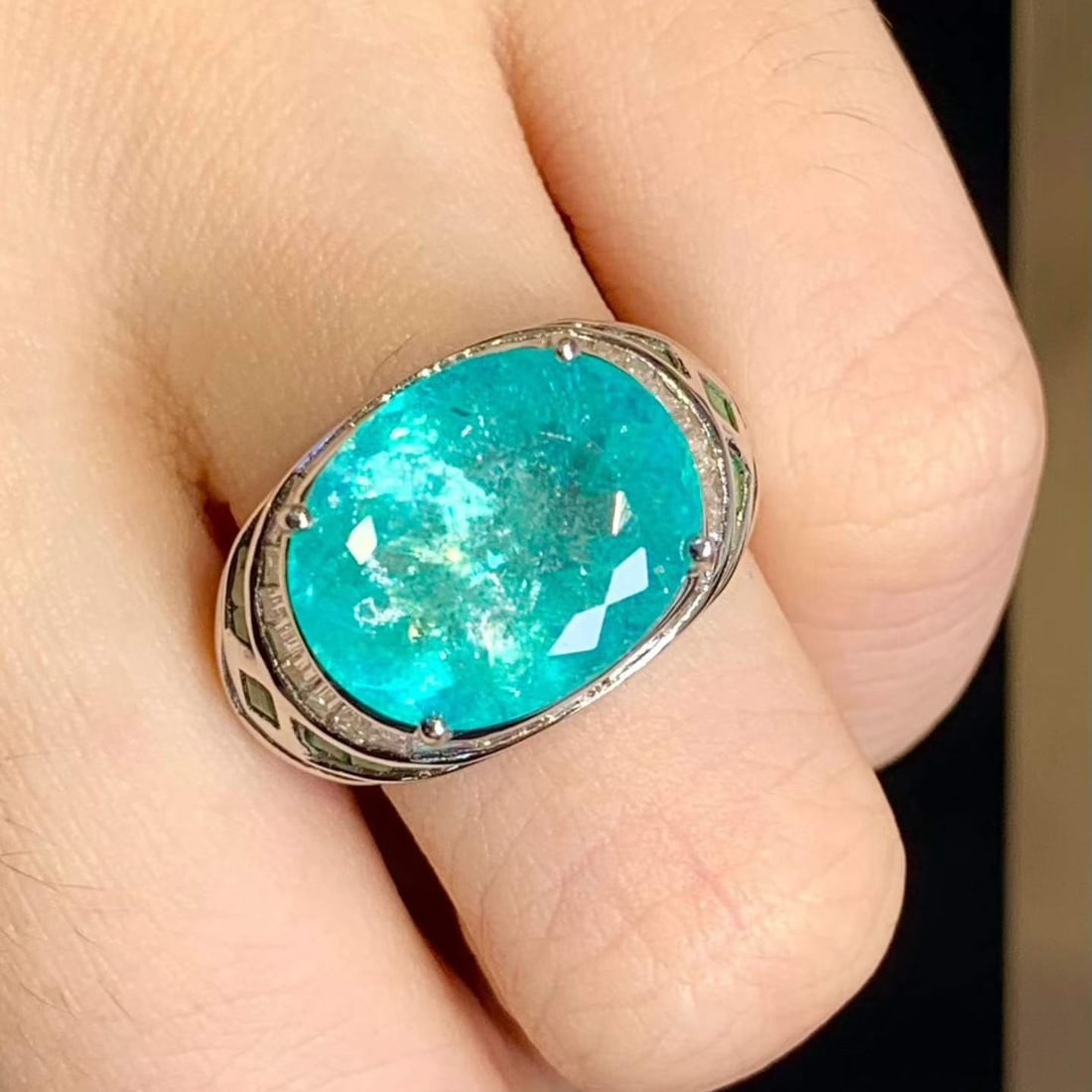 14k Gold 6.88 Ct Natural Paraiba Tourmaline & Diamond & Emerald Ring - 4