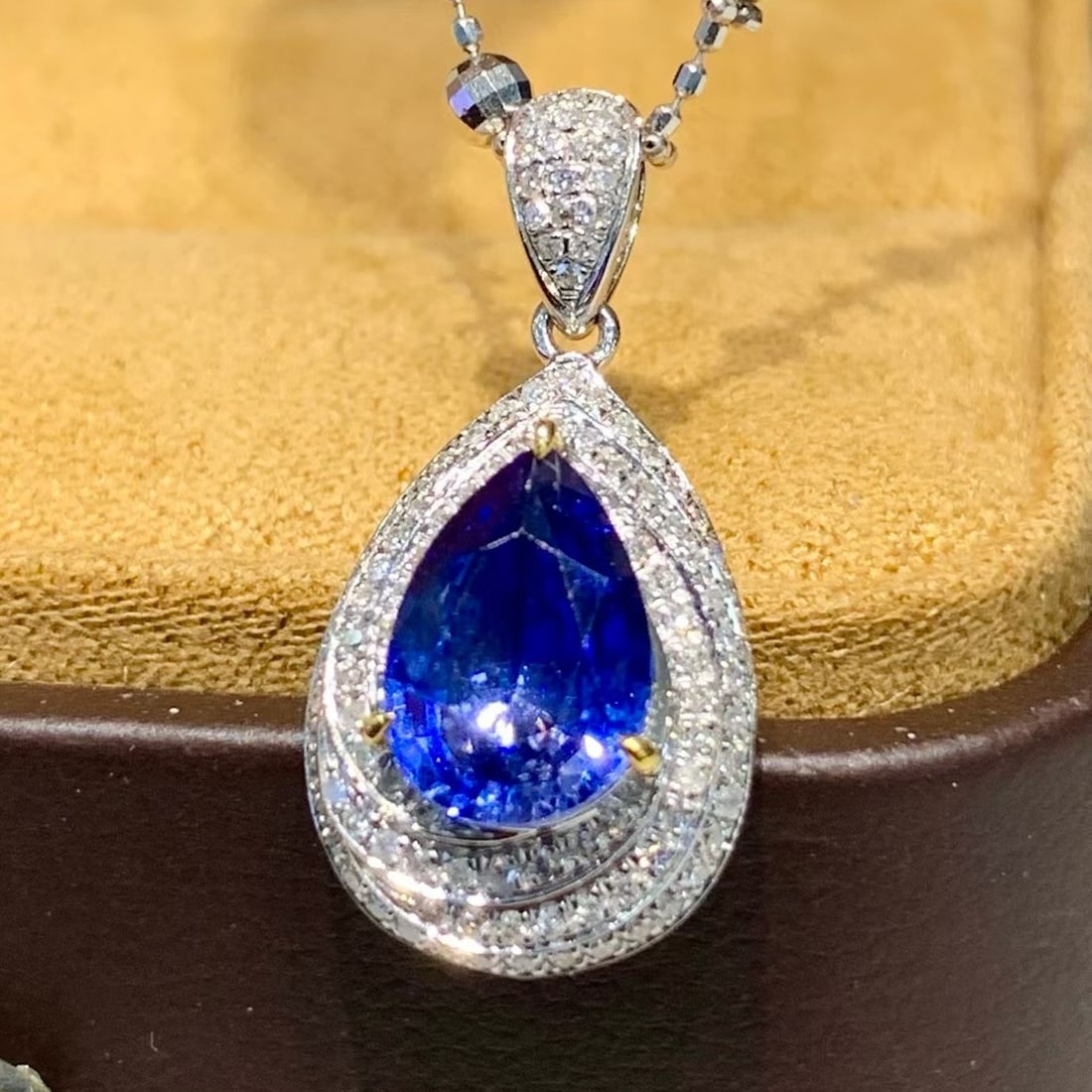 14k Gold 1.8 Ct Natural Sapphire & Diamond Pendant( Without Chain ) - 3